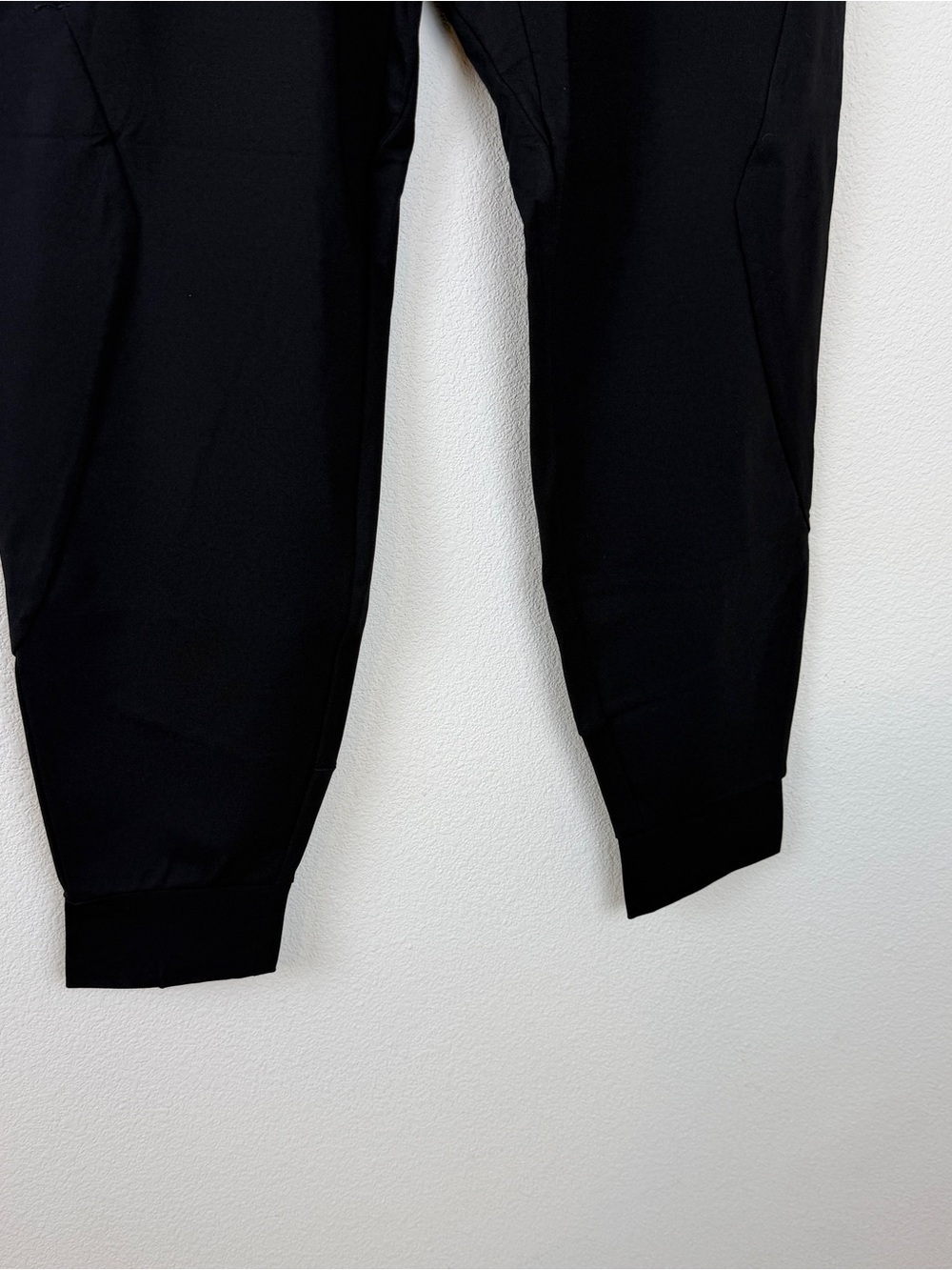 NWT- Built Men’s Active Jogger Pants | Black | Medium - Picture 4 of 11